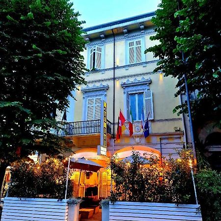 Hotel Tahiti Viareggio Exterior foto